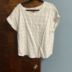 White checkered linen blouses with pocket